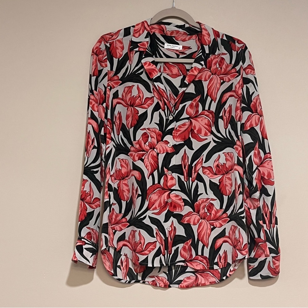 Equipment | Adalyn Silk button down floral blouse Women’s size S Amheryst